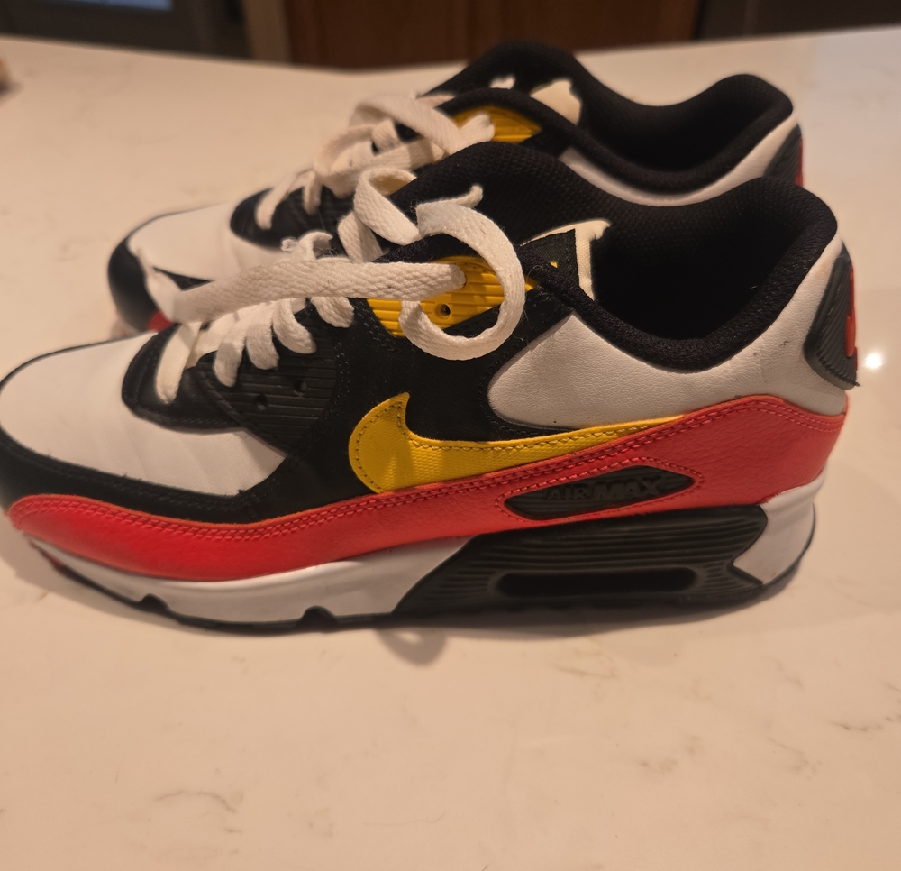 Nike Kids Sneakers in White, Black, Yellow & Red